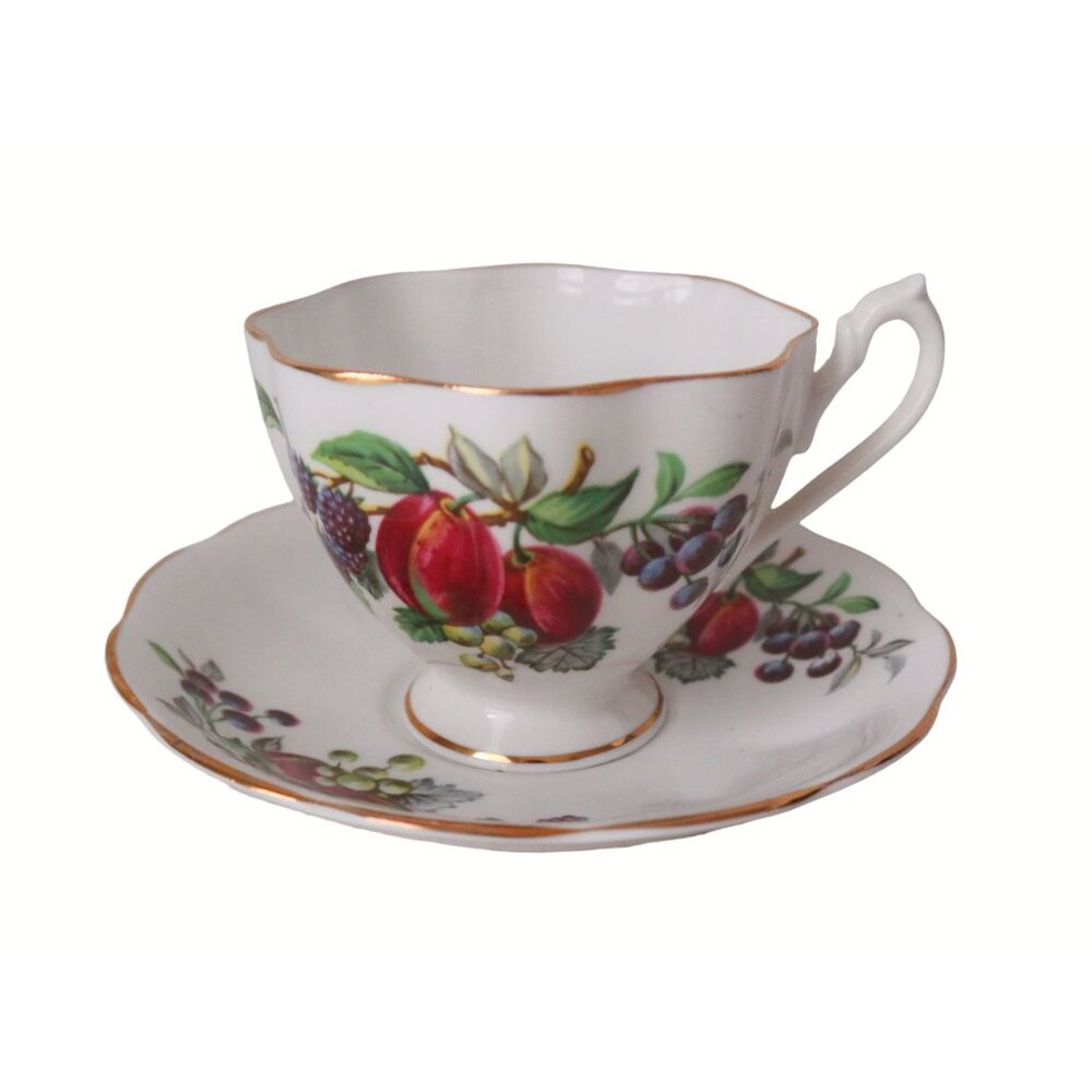 Vintage Queen Anne Tea Cup Saucer Floral Fine Bone China England Teacup